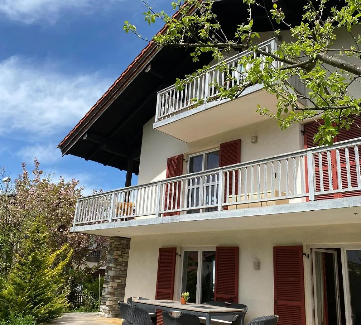 Grosszuegige Ferienwohnung Mit Terrasse Und Garten Inzell